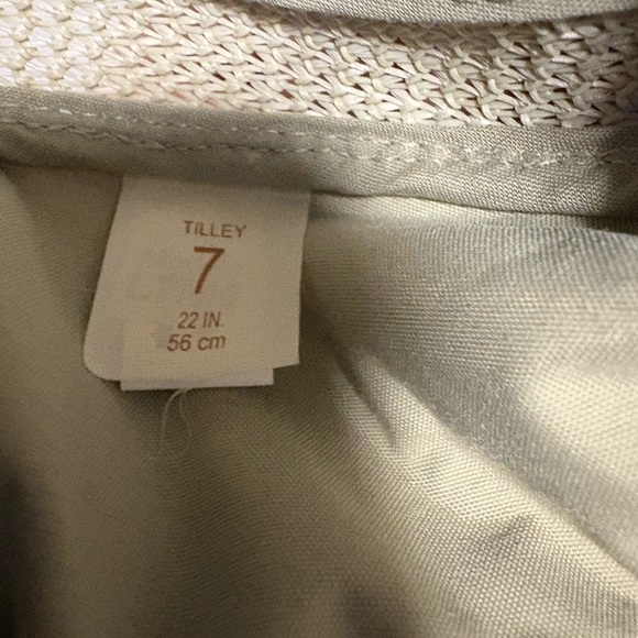 Tilley Airflo Hat in khaki, size 7 (small), EUC - Picture 5 of 8